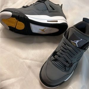 Air Jordan Retro Cool Grey - Size 5Y